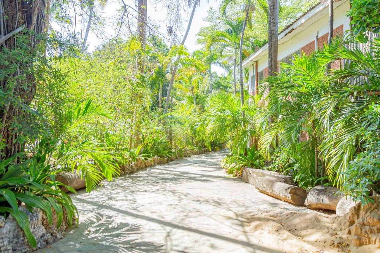 Ziwa Beach Resort Bamburi Εξωτερικό φωτογραφία